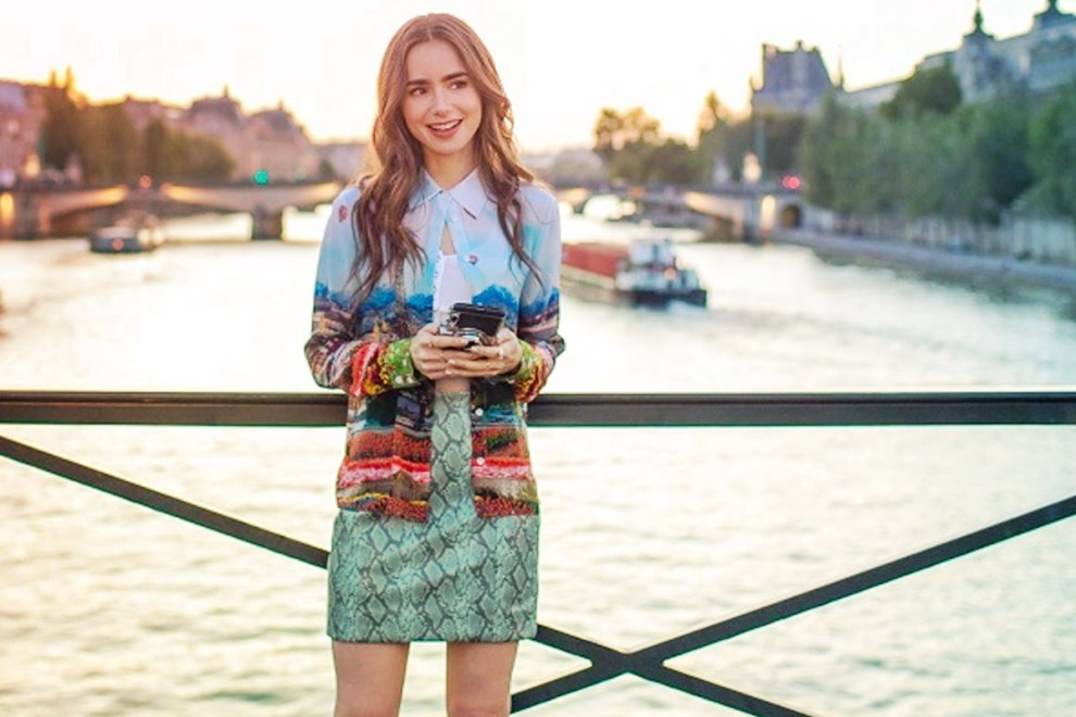 Emily in Paris: Γιατί διαμαρτυρήθηκε στο Netflix η Ουκρανία