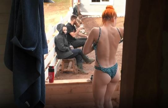 Η Νάιρα Αλεξεπούλου ανέβασε τη θερμοκρασία στη Φάρμα