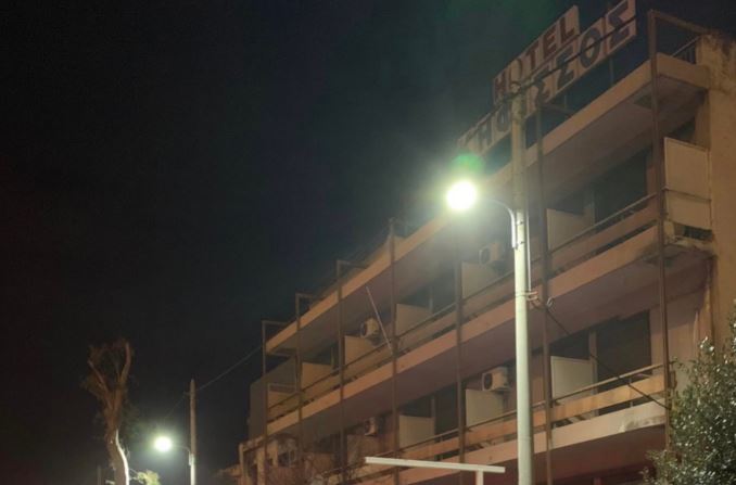 φωτιά σε ξενοδοχείο στον Πειραιά