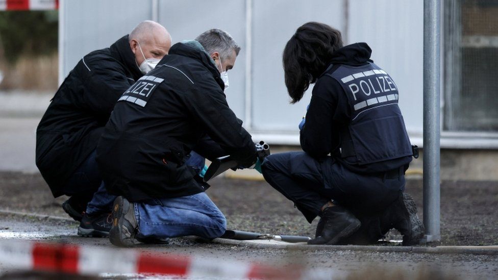 Γερμανία: Ένας άνδρας άφησε ένα κομμένο κεφάλι έξω από το δικαστήριο της Βόννης