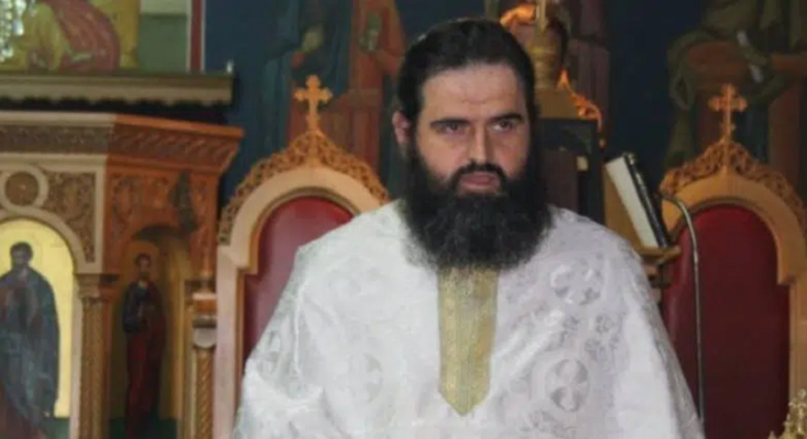 ιερέας Αγρίνιο