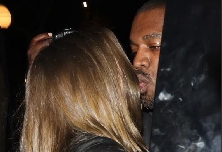 Κάνιε Γουέστ - Τζούλια Φοξ