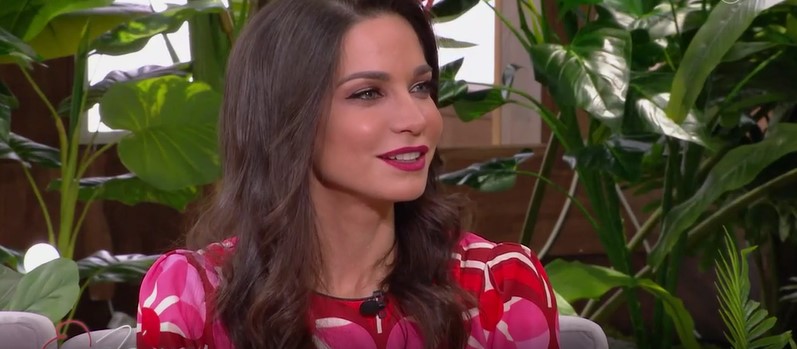 Κατερίνα Γερονικολού: Είμαι παραδομένη συναισθηματικά στον Γιάννη Τσιμιτσέλη – ΒΙΝΤΕΟ