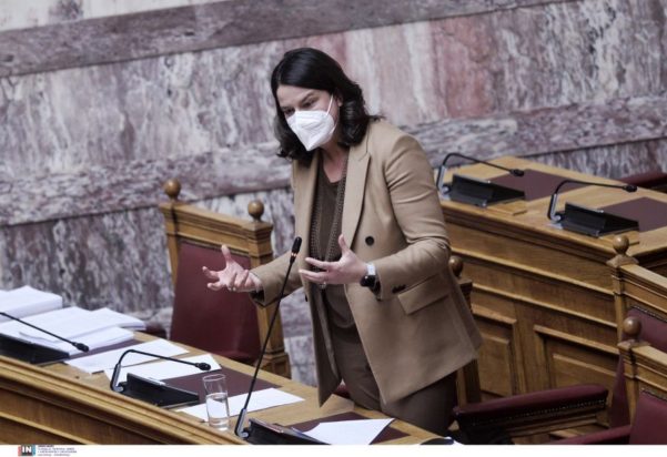 Κεραμέως σχολεία