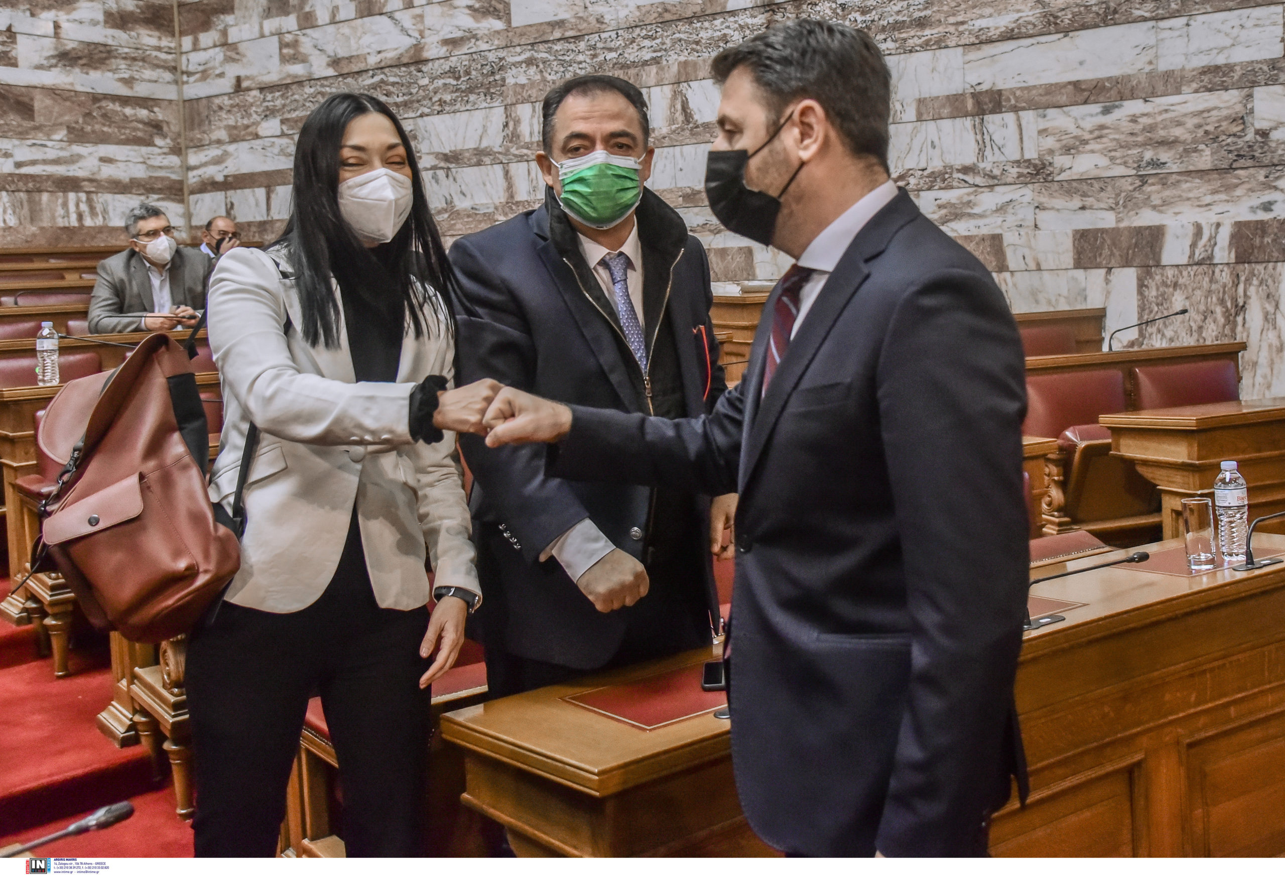 Ανδρουλάκης: Η χώρα χρειάζεται όραμα και όχι διαχειριστές – Υπερψηφίζουμε την πρόταση δυσπιστίας