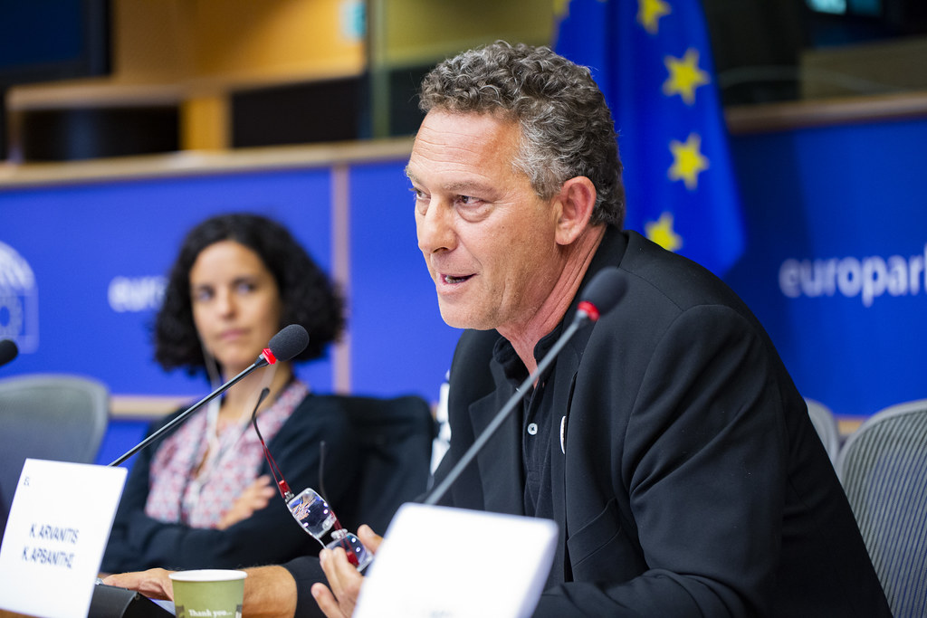 Αρβανίτης στον Realfm 97,8 για Κομισιόν: Χαϊδεύουν τον Ερντογάν και από την άλλη λένε σε εμάς «κράτα γερά»