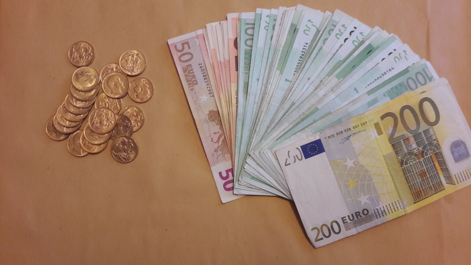 ευρώ και λίρες