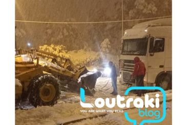 Κακοκαιρία “Ελπίς”: Επιχείρηση απεγκλωβισμού βυτιοφόρου και οχημάτων στον Ισθμό της Κορίνθου