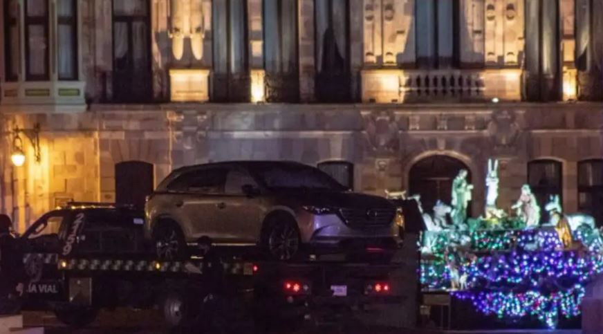 Σοκ στο Μεξικό: Βρέθηκαν δέκα πτώματα σε αυτοκίνητο μπροστά στο γραφείο κυβερνήτη