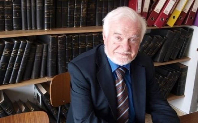 Νίκος Κατσαρός