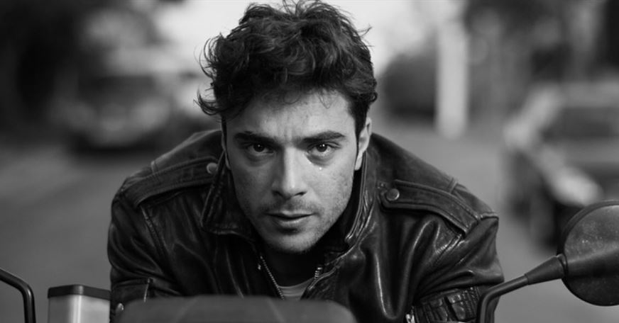 Πάνος Νάτσης: Απαρηγόρητη η σύντροφος του ηθοποιού – Την φώναξαν για αναγνώριση