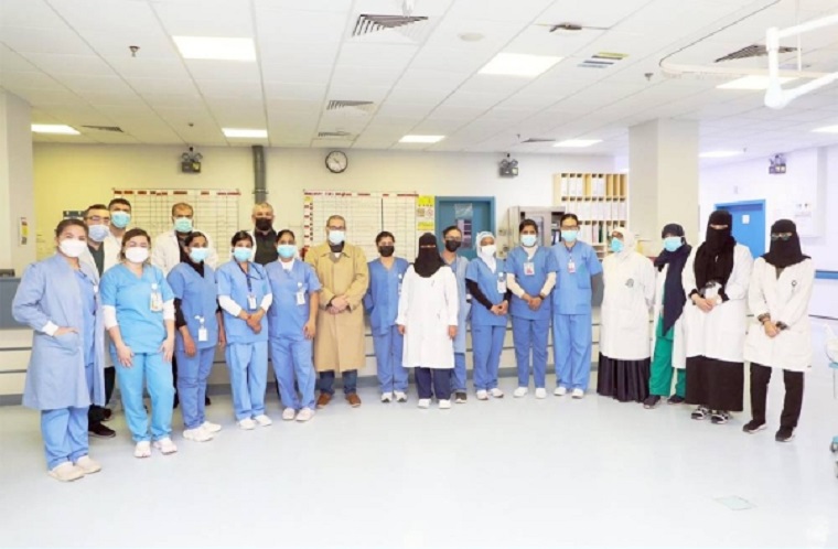 Σαουδική Αραβία: Γέννησε πέντε ζευγάρια διδύμων με φυσιολογικό τοκετό