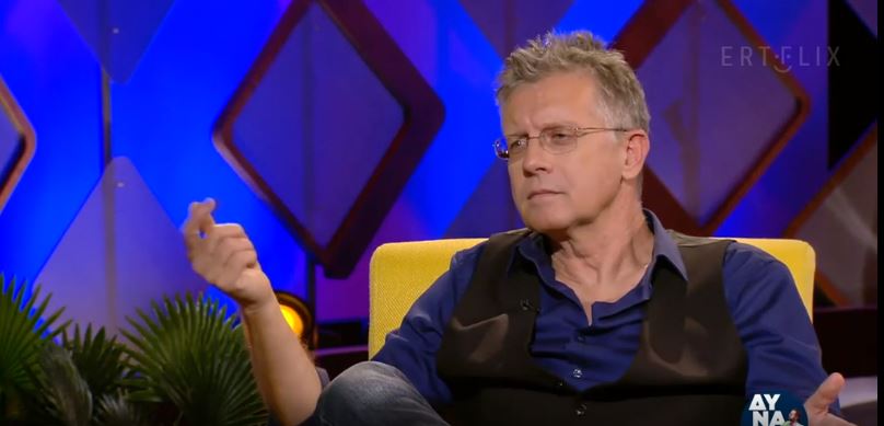 Γιάννης Σαββιδάκης: Το τραγούδι μου για τους ήρωες γιατρούς και νοσηλευτές – ΒΙΝΤΕΟ