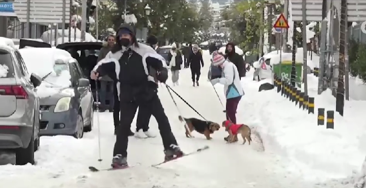 Βγήκε για… σκι στη Μεσογείων