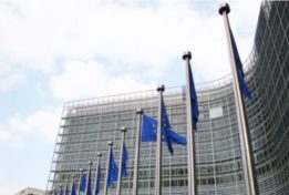 τέταρτη δόση εμβολίου -ΕΕ