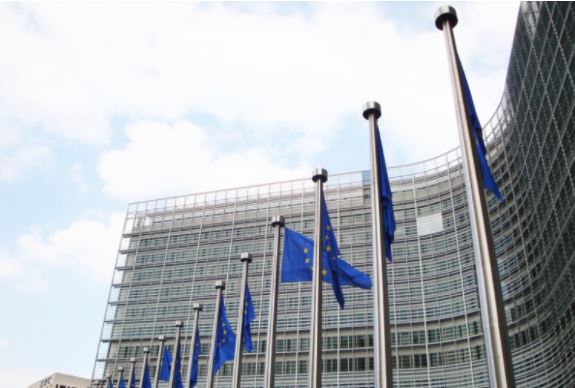 τέταρτη δόση εμβολίου -ΕΕ