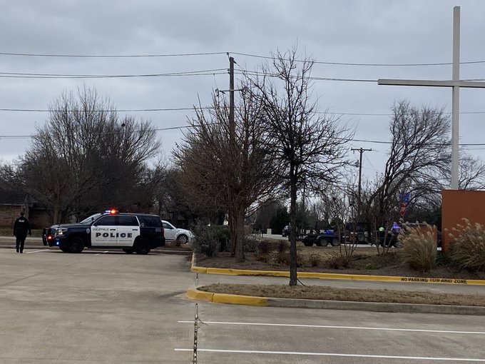 Τέξας: Ένοπλος κρατά ομήρους σε συναγωγή
