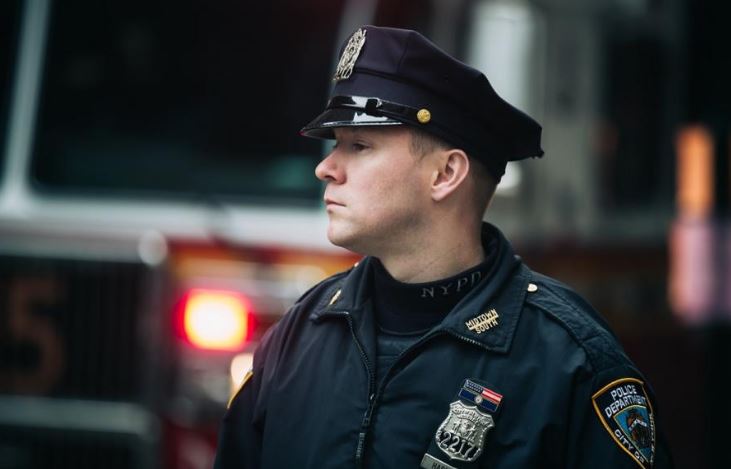 Τέξας: Ένοπλος κρατά ομήρους σε συναγωγή – Απελευθερώθηκε ένας άνδρας