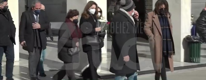 Τόλης Βοσκόπουλος: Σε κλίμα συγκίνησης το μνημόσυνο για τους έξι μήνες από τον θάνατό του