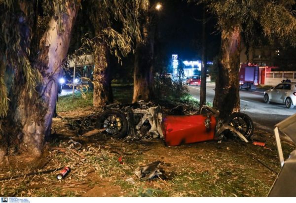 τροχαίο - Βούλα - Ferrari