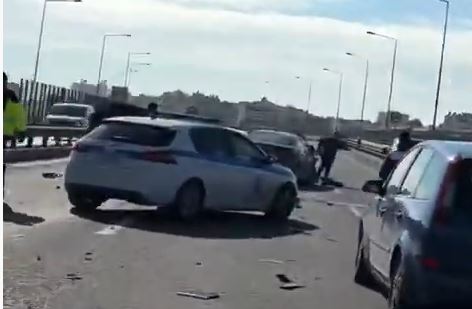 Καραμπόλα στον Κηφισό – Ουρές χιλιομέτρων από το σοβαρό τροχαίο