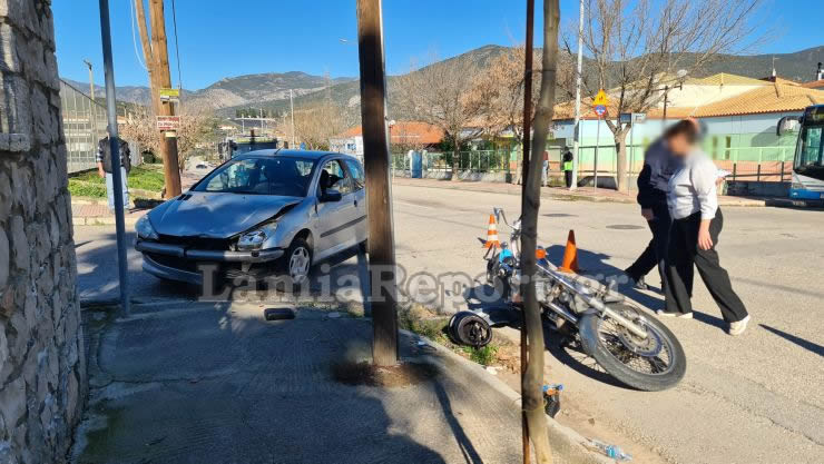 Σοβαρό τροχαίο στη Λαμία: Αυτοκίνητο εμβόλισε μηχανή – ΦΩΤΟ-ΒΙΝΤΕΟ