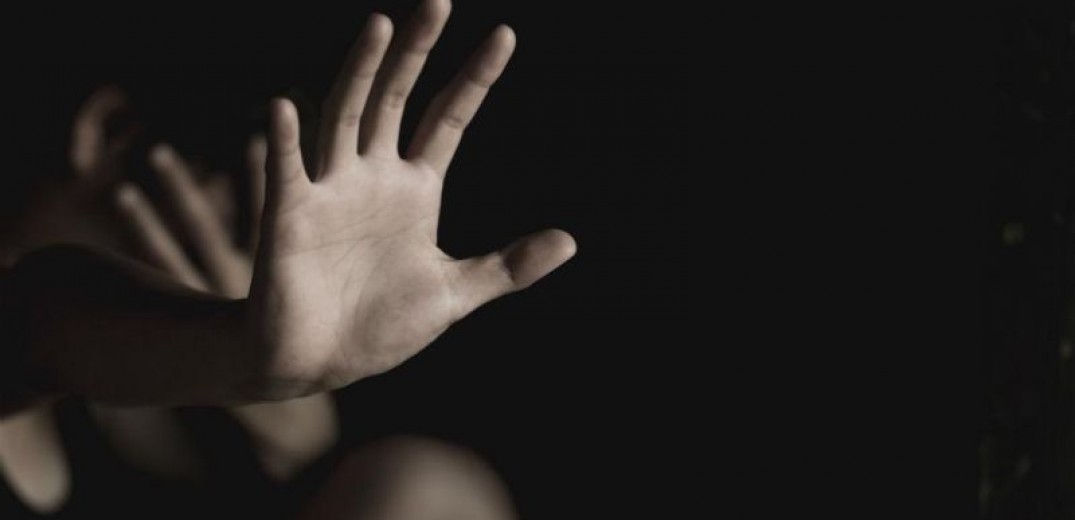 Ανήλικη μήνυσε παίκτη ριάλιτι για σεξουαλική παρενόχληση – Οι χειρονομίες και η πρόσκληση για μασάζ