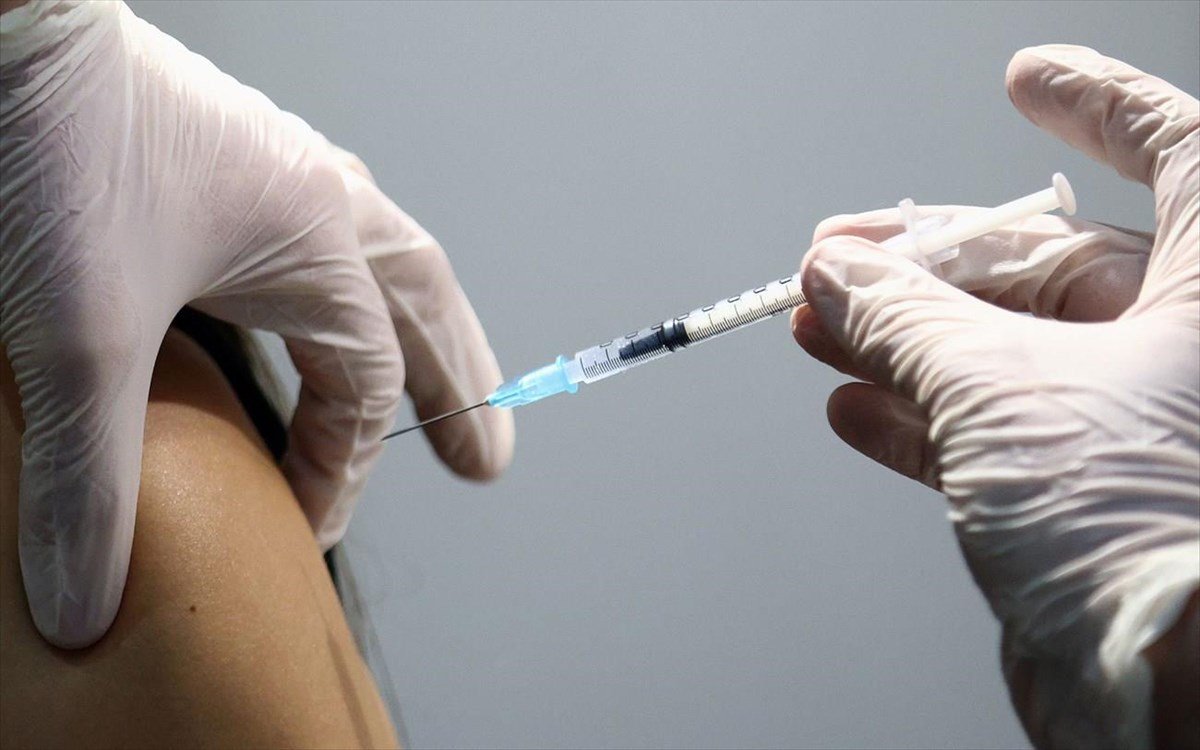 υποχρεωτικός εμβολιασμός για άνω των 60 