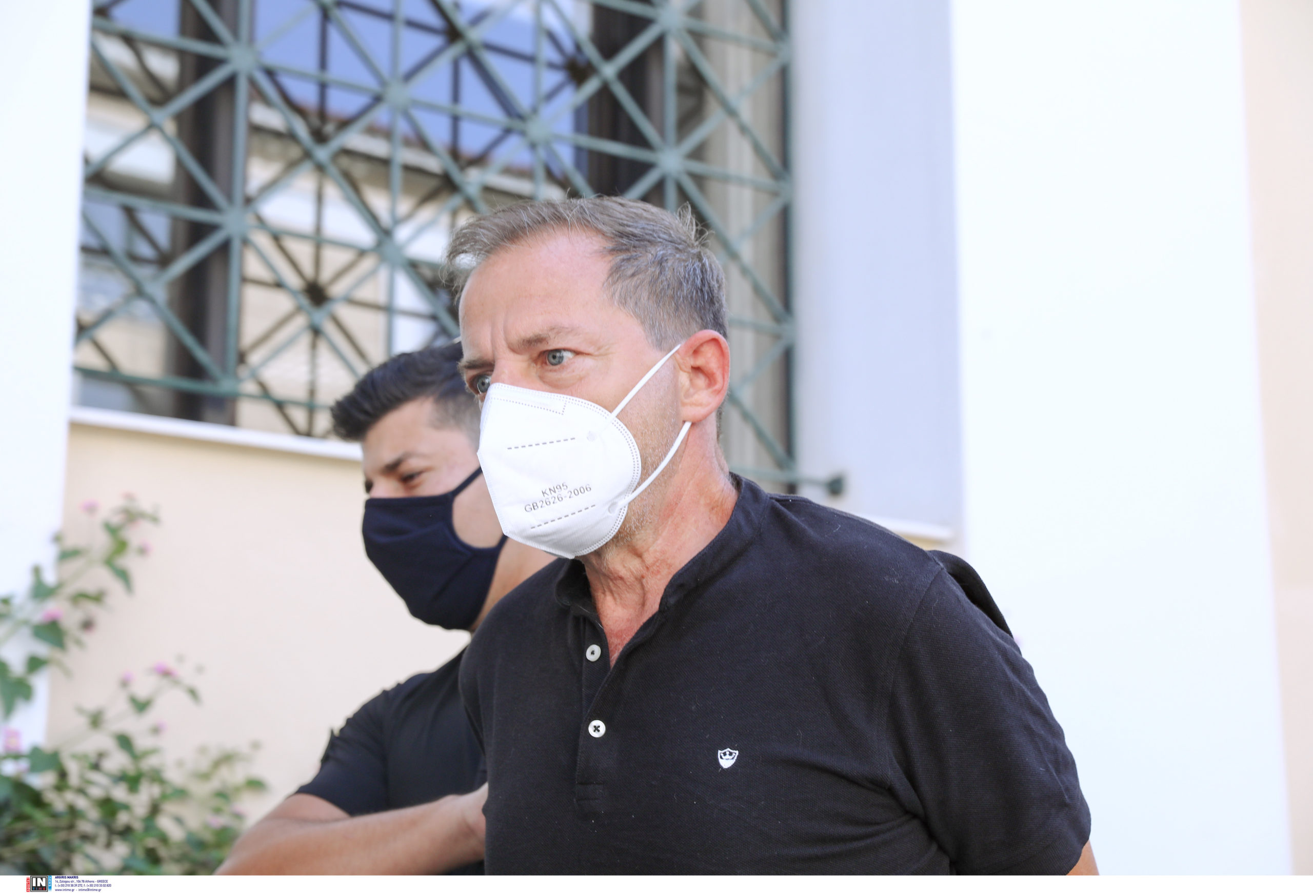 «Θα βρεθώ απέναντι στον βιαστή µου…»: Τι αναφέρει ένας εκ των τεσσάρων μηνυτών του Δημήτρη Λιγνάδη