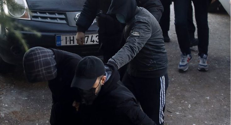 Άλκης Καμπανός - κατηγορούμενοι