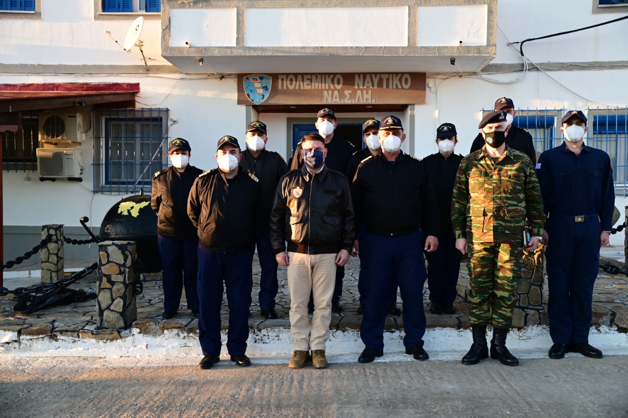 Ο Νίκος Χαρδαλιάς στα νησιά του Αιγαίου που «πονάνε» την Τουρκία και οι φωτογραφίες με το Heron