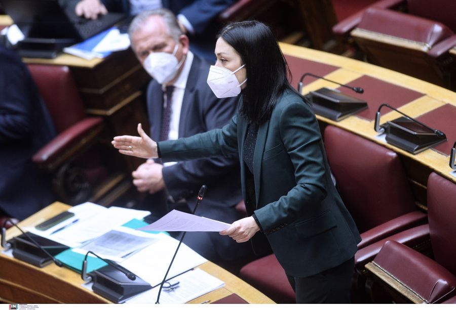 Νάντια Γιαννακοπούλου