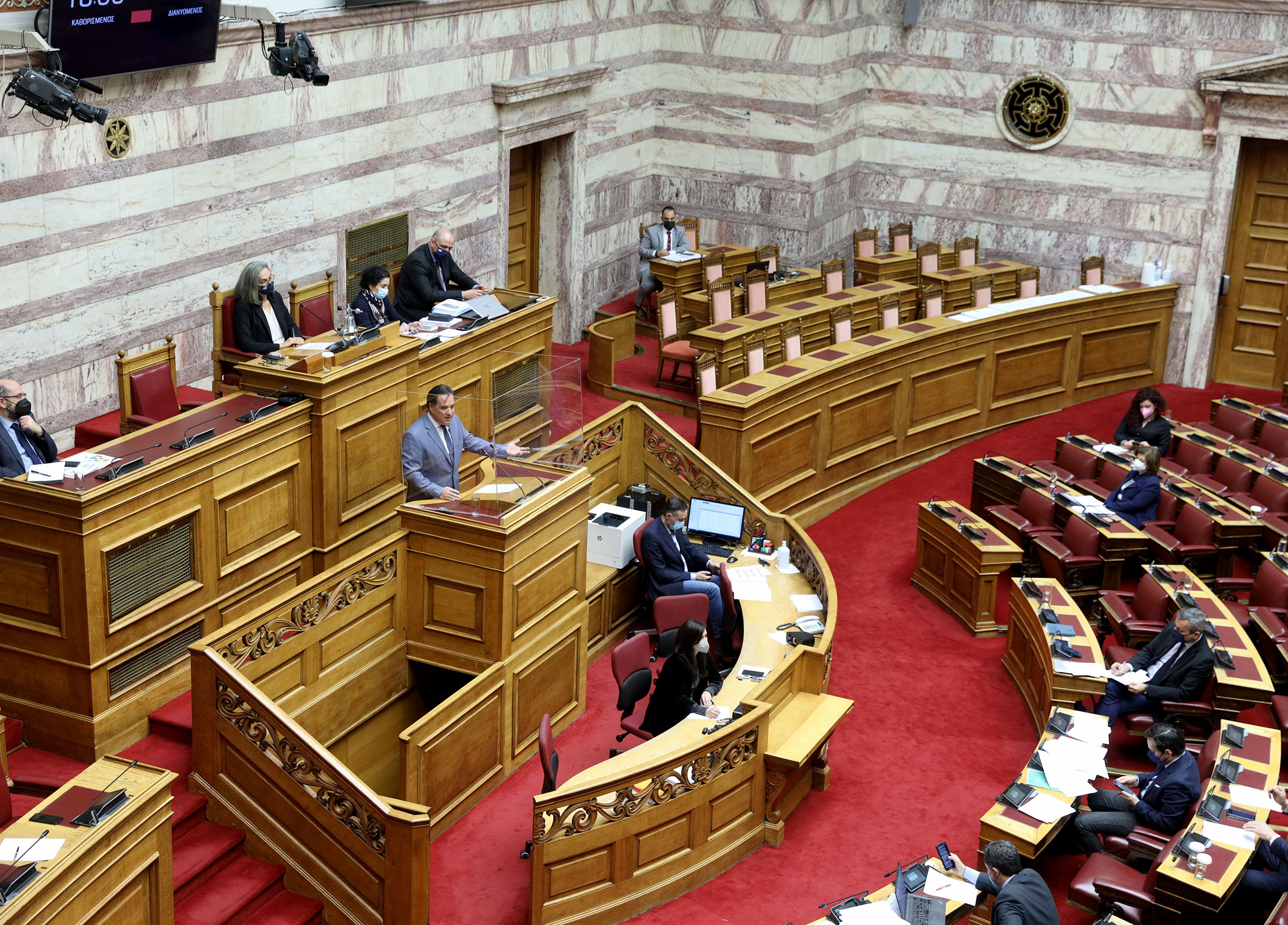 Βουλή: Υπερψηφίστηκε ο Αναπτυξιακός Νόμος