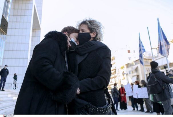 Τοπαλούδη- Γαρυφαλλιά-μητέρες