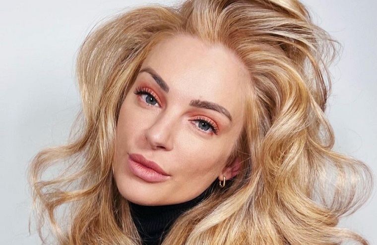 Το nectar blonde θα είναι το πιο περιζήτητο χρώμα μαλλιών της άνοιξης