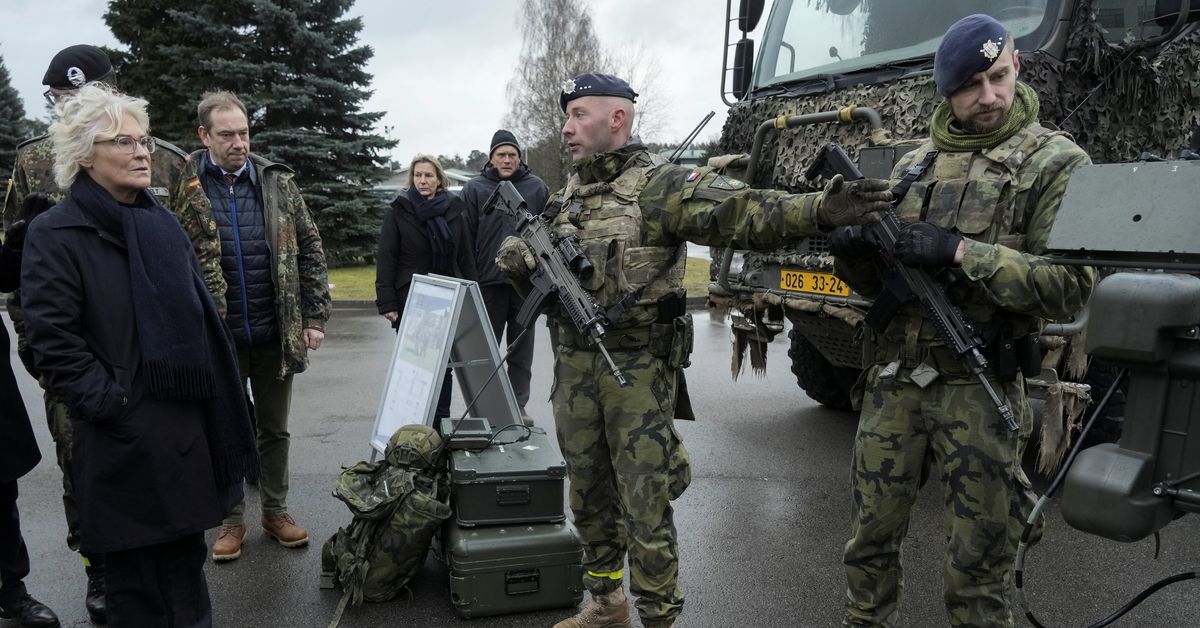 Γερμανία: Εξετάζει το ενδεχόμενο να αναπτύξει κι άλλα στρατεύματα στη Λιθουανία