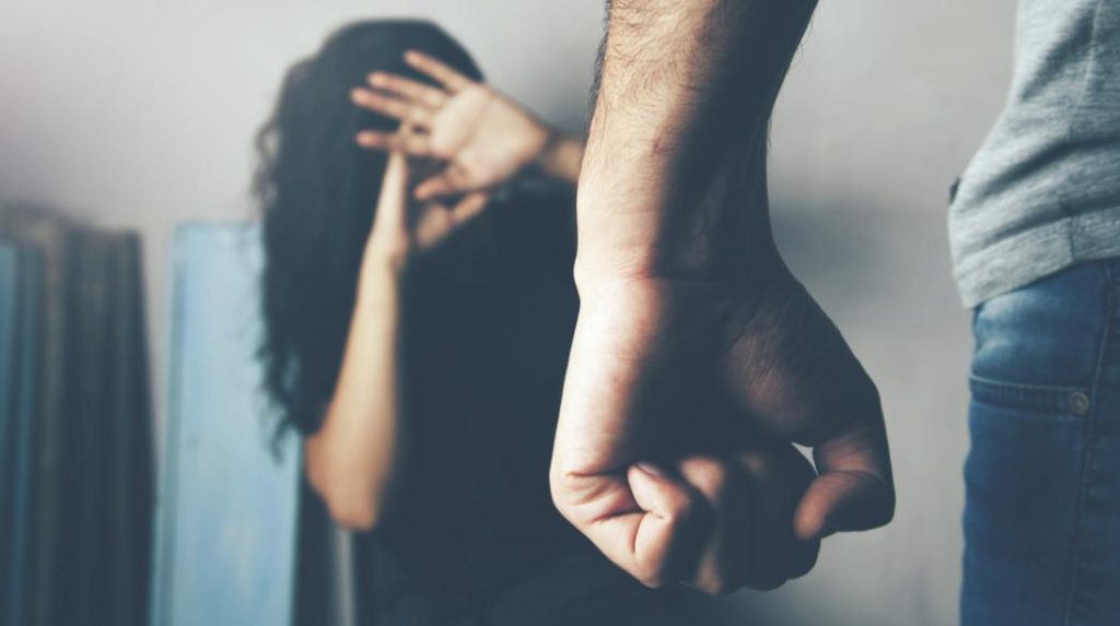 Κρήτη: Έδειρε 16χρονη επειδή του ζήτησε να… χωρίσουν