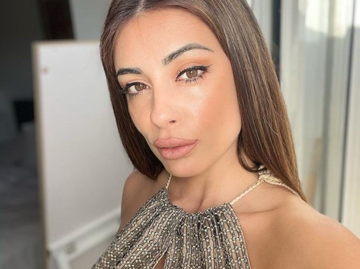 Μίνα Αρναούτη: Τον Παντελή τον αγαπώ, ποτέ δεν θα πω κακό γι’ αυτόν – Τι την έχει πληγώσει περισσότερο