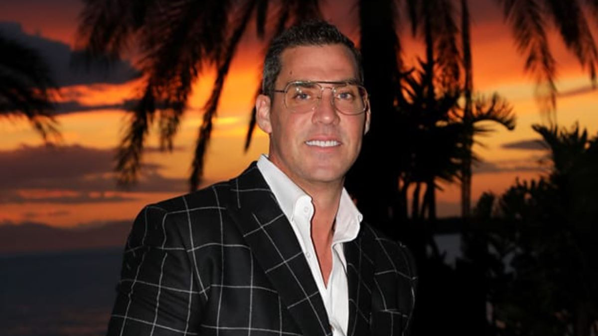 Τζώρτζης Μονογυιός: Τραγική φιγούρα η σύντροφος του επιχειρηματία στο μνημόσυνό του