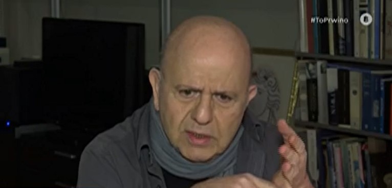 “Καταπέλτης” ο Νίκος Μουρατίδης για τον Σάκη Ρουβά: “Να βγάλει κανένα τραγούδι της προκοπής και να πάψει να κάνει αηδίες”