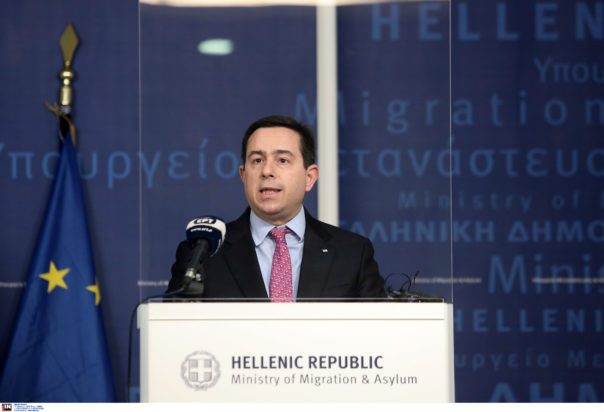 Νότης Μηταράκης