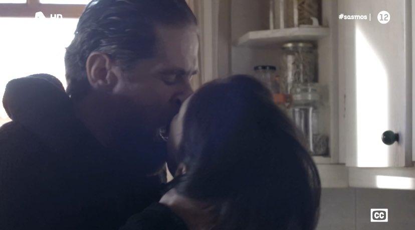 Σασμός: Το Twitter απαιτεί Μαθιός και Βασιλική να είναι μαζί – Το παθιασμένο φιλί που προκάλεσε παραλήρημα