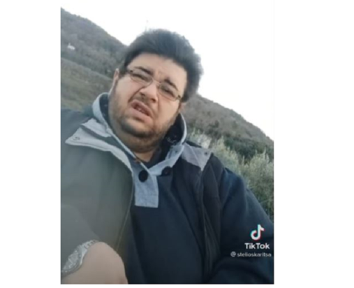 Στέλιος Λαρισαίος