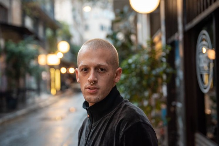 Τάσος Ξιαρχό: Του έσπασαν το τζάμι του αυτοκινήτου – ΒΙΝΤΕΟ