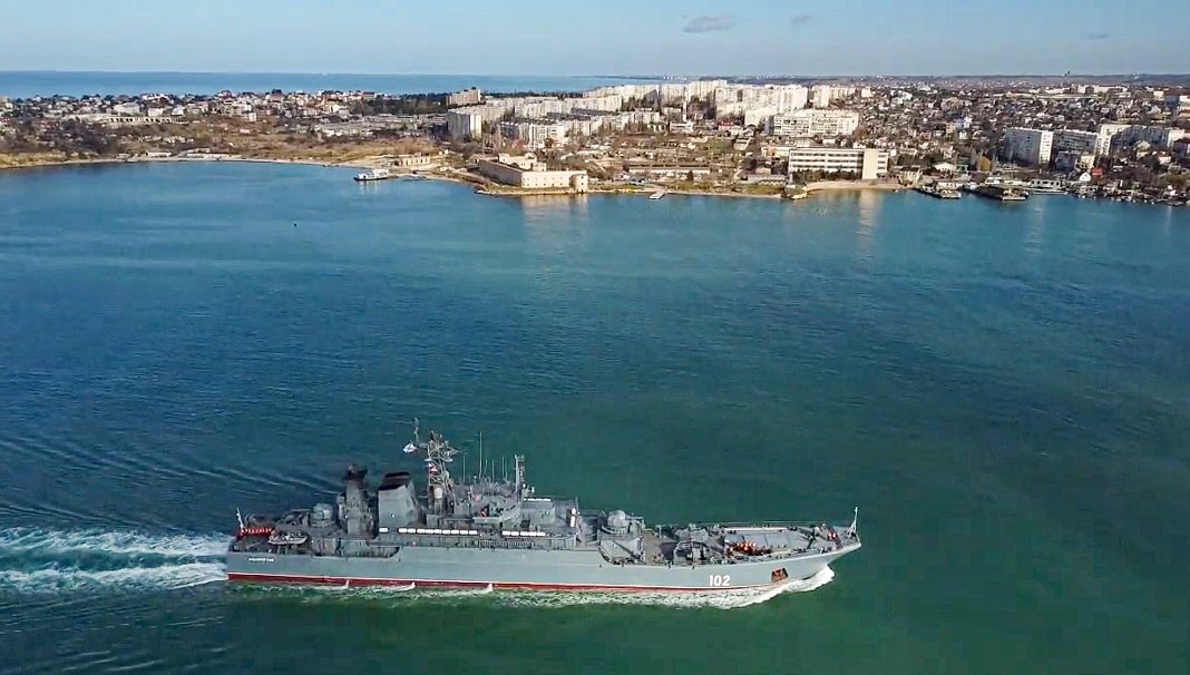 “Άκυρο” από την Τουρκία στην Ουκρανία: Δεν γίνεται να κλείσουν Βόσπορος και Δαρδανέλια για τα ρωσικά πλοία