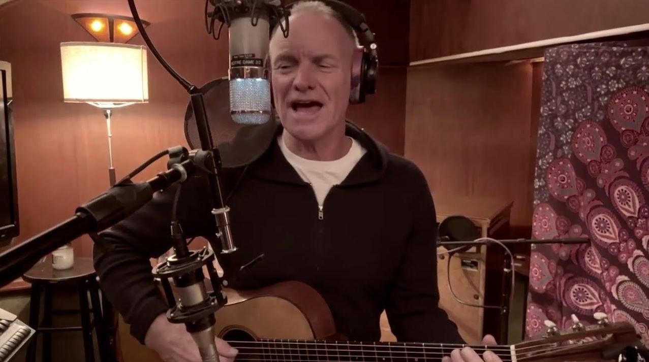 Sting: “Ελπίζω οι Ρώσοι να αγαπάνε και αυτοί τα παιδιά τους”