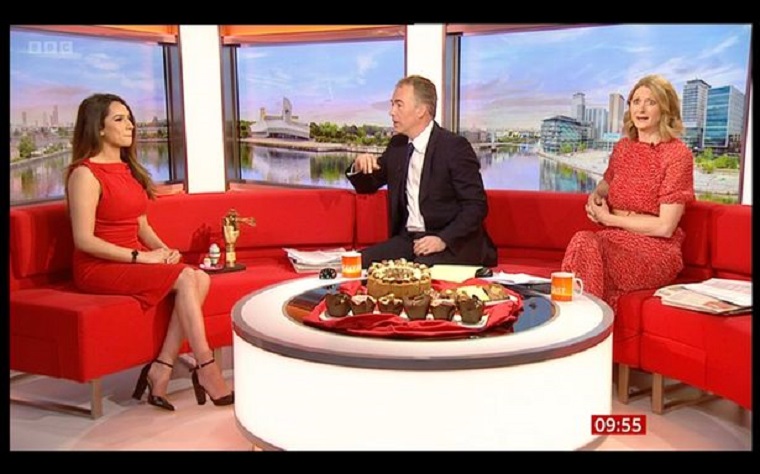 Χαμός στον “αέρα” του BBC: Οι σειρήνες και η εντολή εκκένωσης