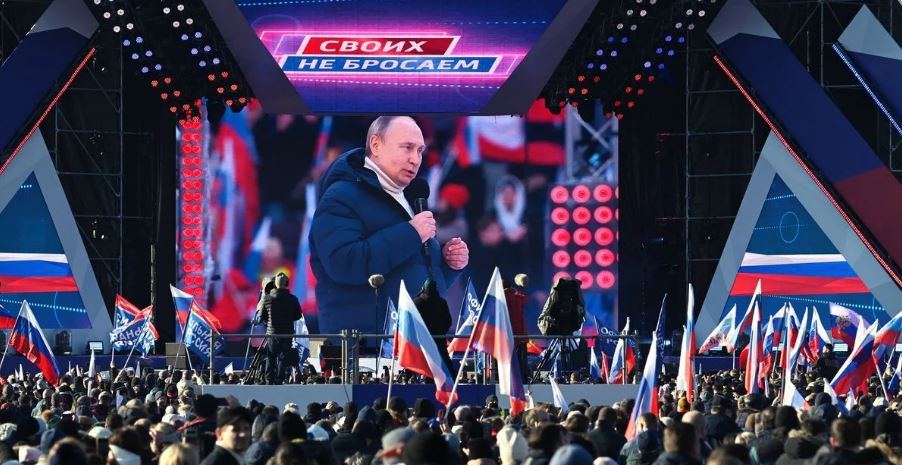 Βλαντίμιρ Πούτιν: Δημόσιοι υπάλληλοι οι θεατές στην ομιλία του σύμφωνα με το BBC