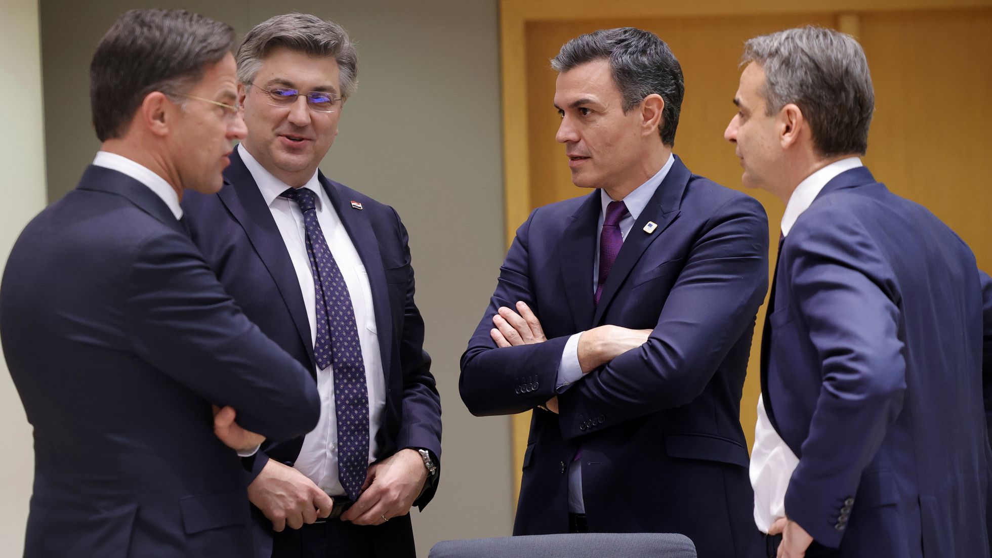 Ένταση στη Σύνοδο Κορυφής – Aποχώρησε εκνευρισμένος από την αίθουσα ο Ισπανός πρωθυπουργός