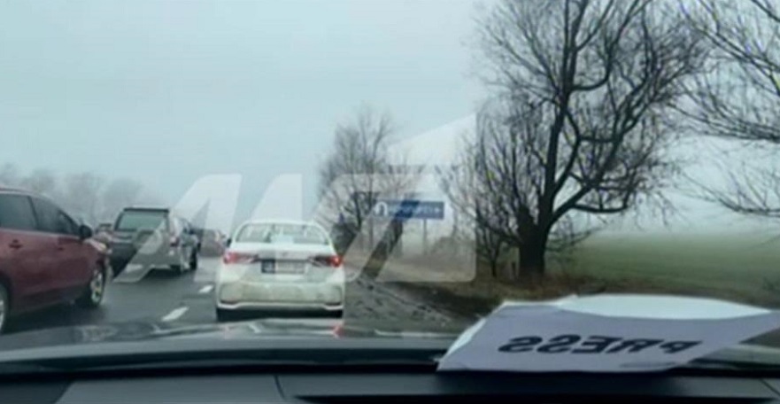 Ουκρανία: Πυροβόλησαν το κομβόι με τους Έλληνες στη διαδρομή από τη Μαριούπολη